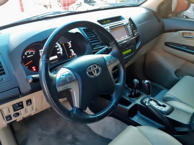 Toyota hilux sw4 2015 3.0 srv 4x4 7 lugares 16v turbo intercooler diesel 4p automÁtico - Foto 10