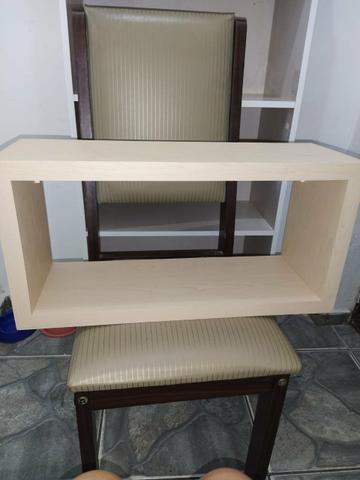 Nicho branco e creme em MDF - NOVO
