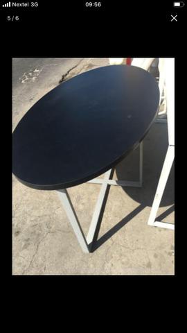 Mesa em MDF e laminado. Possui pés de metal. Ótima qualidade!!!! - Foto 4