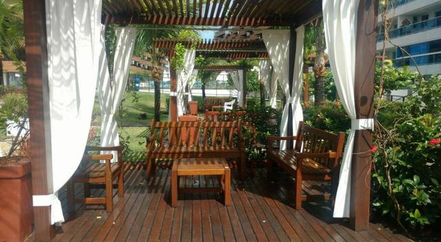 Apto mobiliado ,beira mar,ponta de campina,pé na areia ,condomínio clube,2 quartos - Foto 4