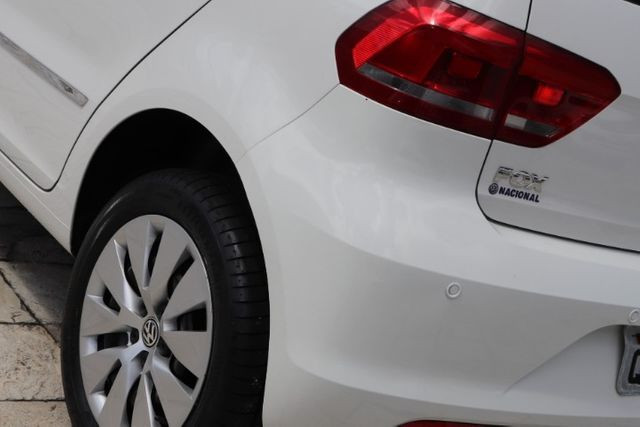 Volkswagen Fox 1.0 MPi Trendline 2016 - Foto 2
