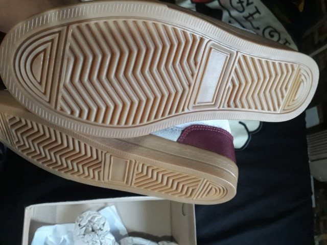 2 tenis por 100 reais