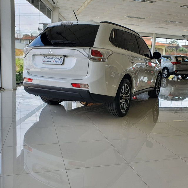 OUTLANDER 2.0 160CV AUTOMÁTICA 2015 - Foto 9