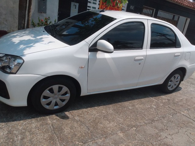 VENDO ETIOS SEDÃ 2017/ 2018