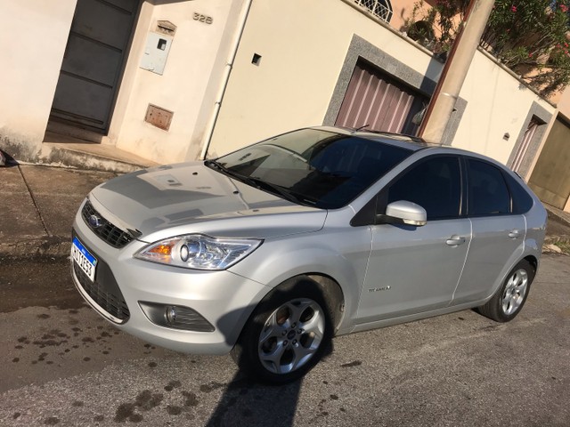 FORD FOCUS TITANIUM 2012