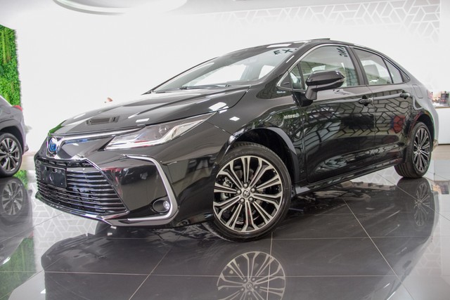 TOYOTA COROLLA 1.8 HYBRID ALTIS PREMIUM FLEX CVT