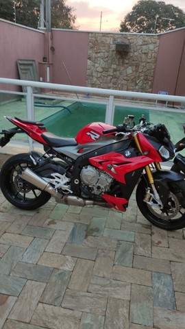 BMW S1000R