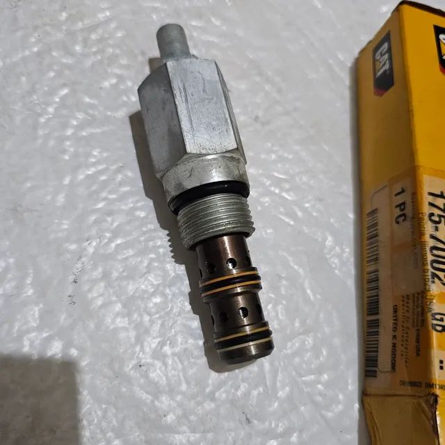 Caminhão fora estrada caterpillar valvula redução pressão nova original 1757002 - Foto 5