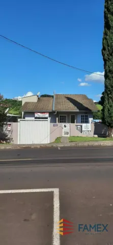 CASA COM PISCINA PRÓXIMA AO CENTRO - CA208