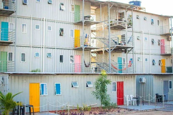 Temporada. Kit-net. 350m Orla Ponta Negra. Mobiliado. 