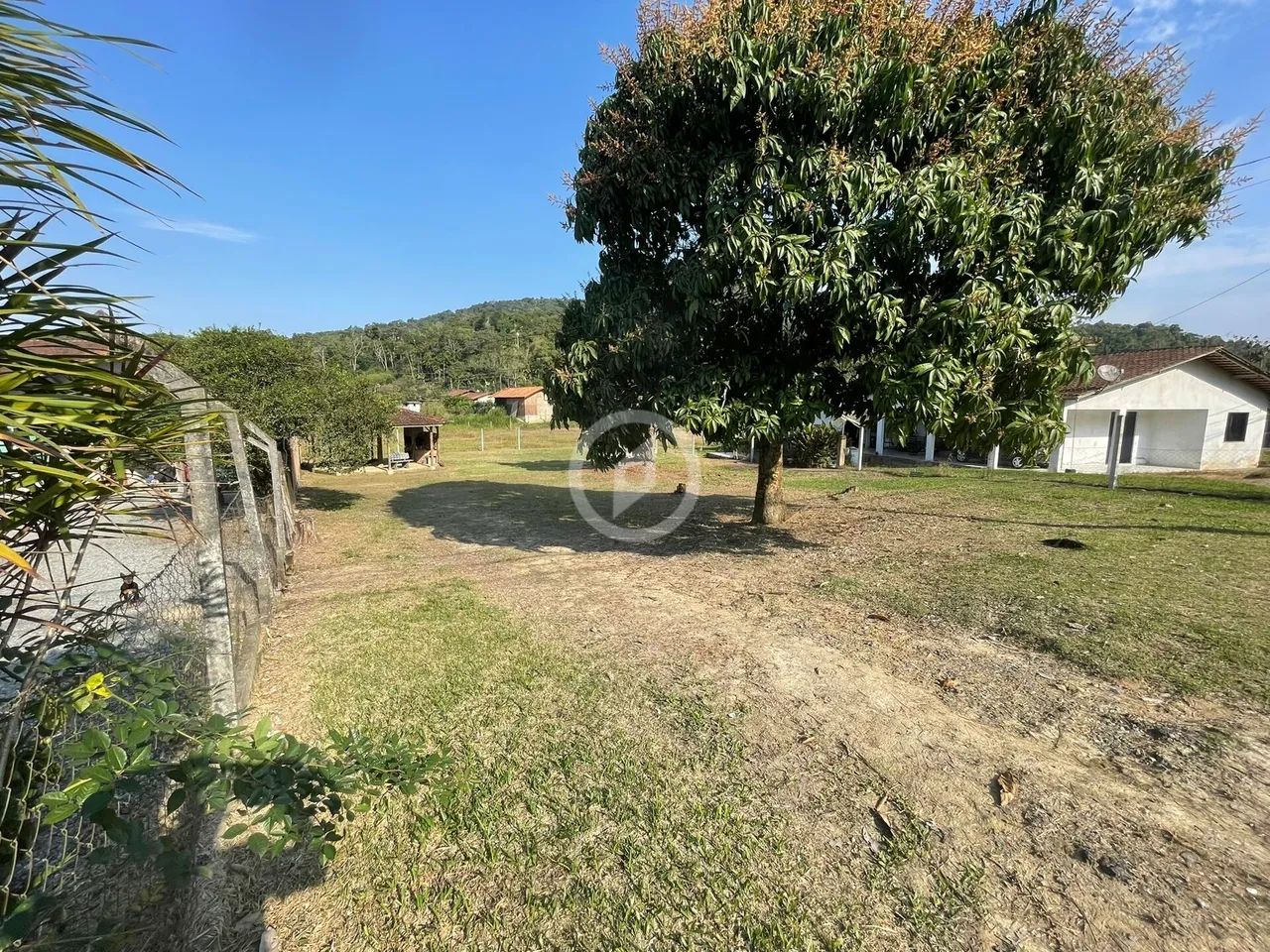 Amplo terreno Residencial - Foto 2