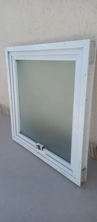 Janela Maxim-ar de Alumínio Branca/0,57×0,57 - Foto 4