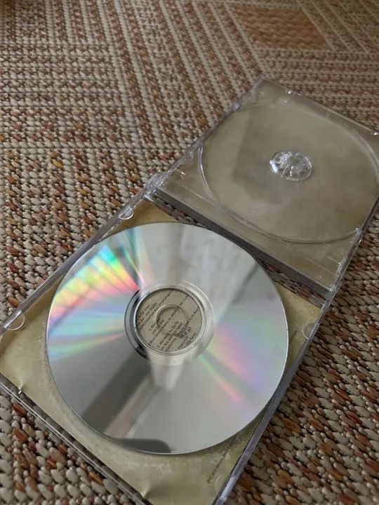 CD Bon Jovi Burning Bridges  - Foto 3