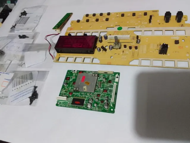 Placas e parafusos som Samsung max