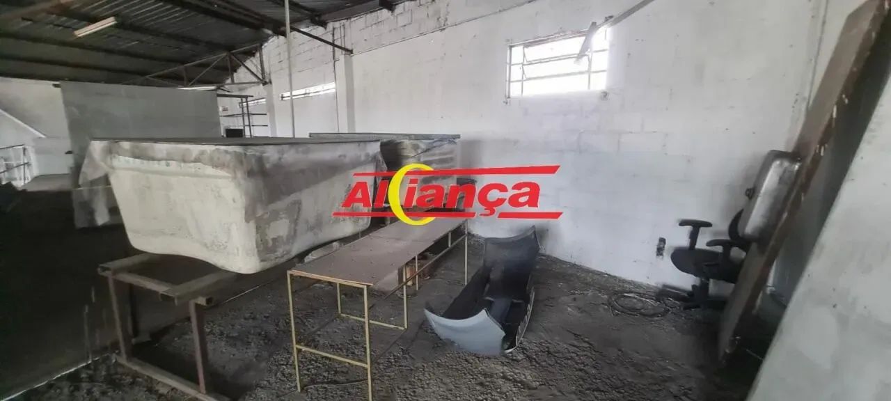 Galpão Comercial para alugar, 307m²- Vila Paraíso - próximo a Via Dutra - Guarulhos - R$ 7 - Foto 4