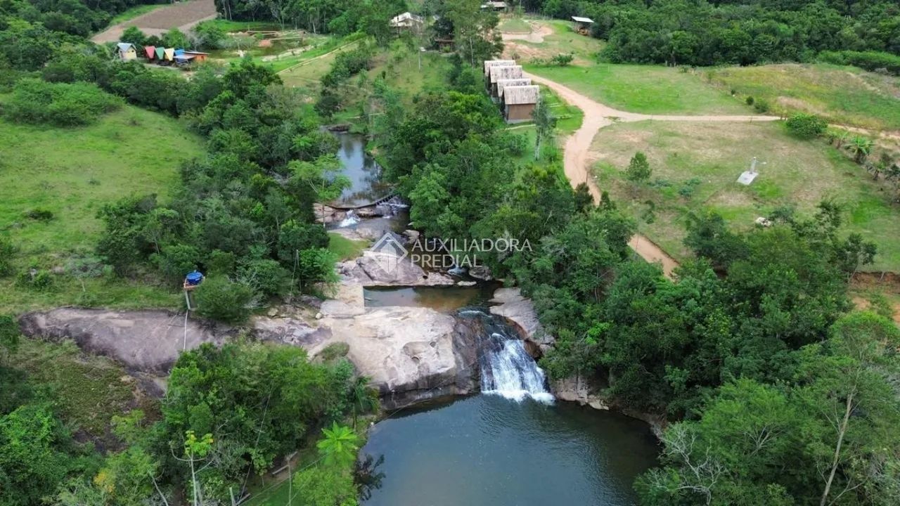 ÁREA EXCLUSIVA À VENDA, COM INFRAESTRUTURA DE POUSADA - 36.000 m² EM IMARUÍ/SC