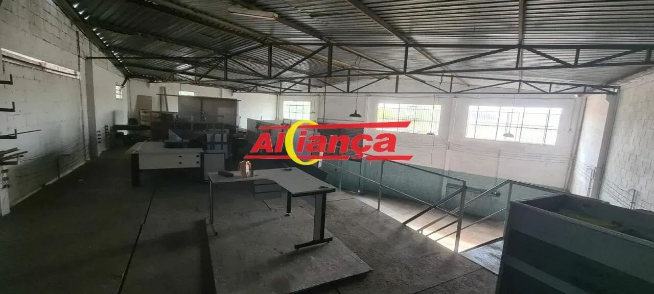 Galpão Comercial para alugar, 307m²- Vila Paraíso - próximo a Via Dutra - Guarulhos - R$ 7 - Foto 2