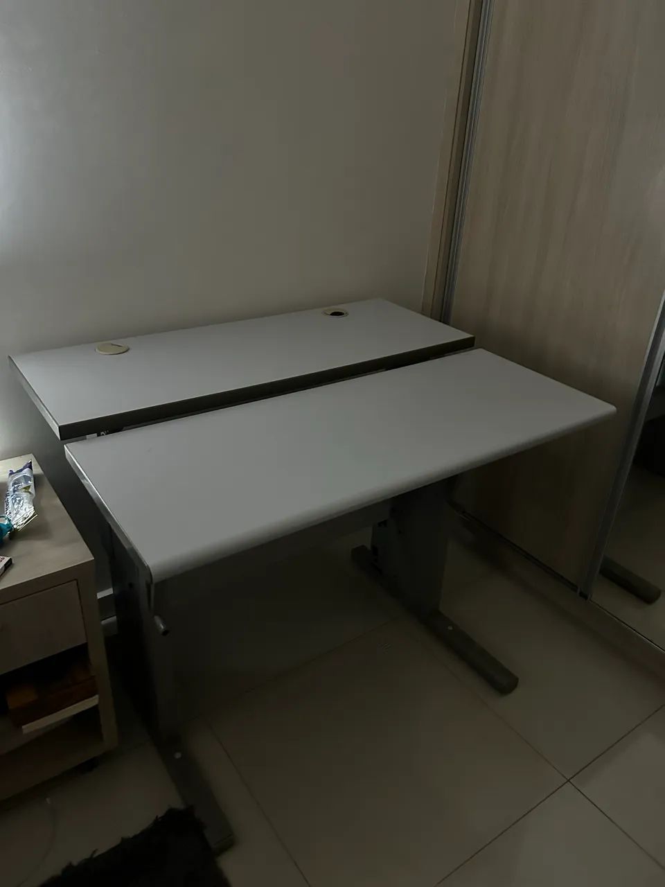 Solid Wood Table (100x80 cm), Adjustable64840834813443120