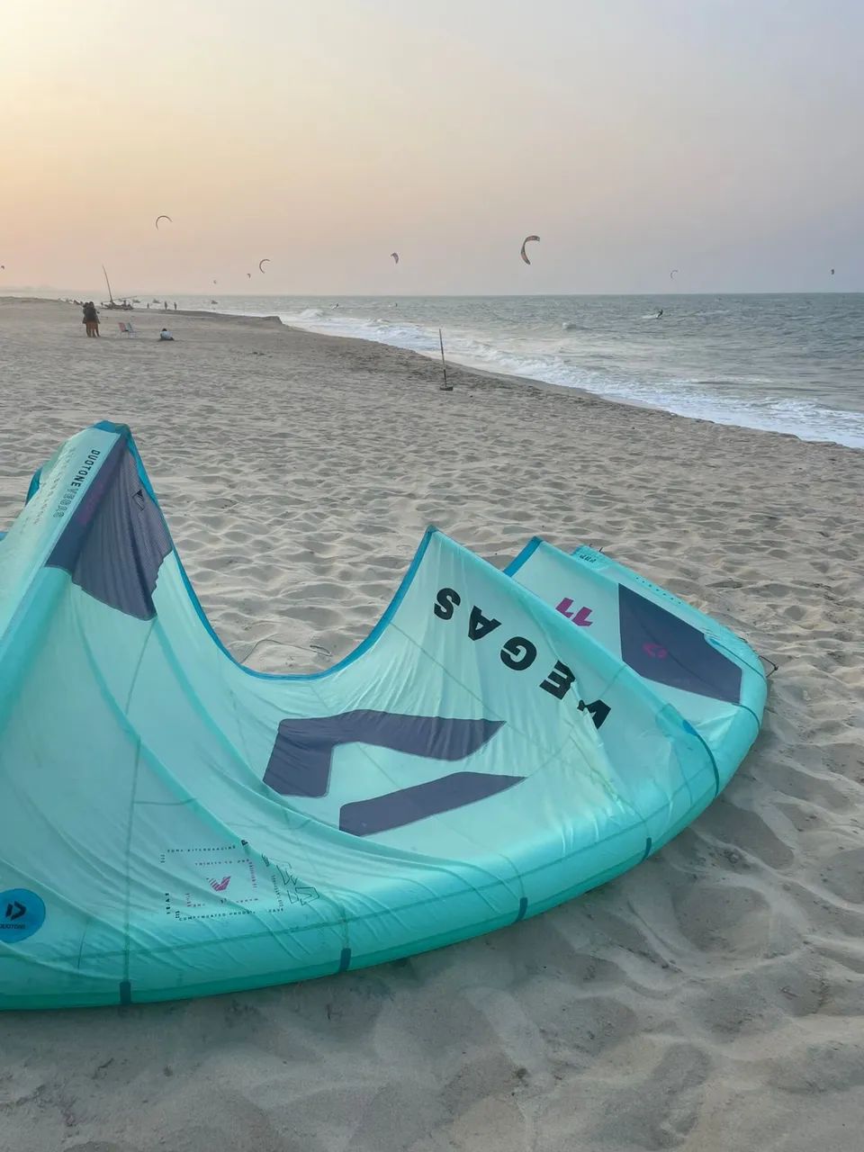 VENDO KITE VEGAS 11 MAIS BARRA CLICKBAR(2022/023) COM MOCHILA. WHATSAPP 81- * - Foto 2