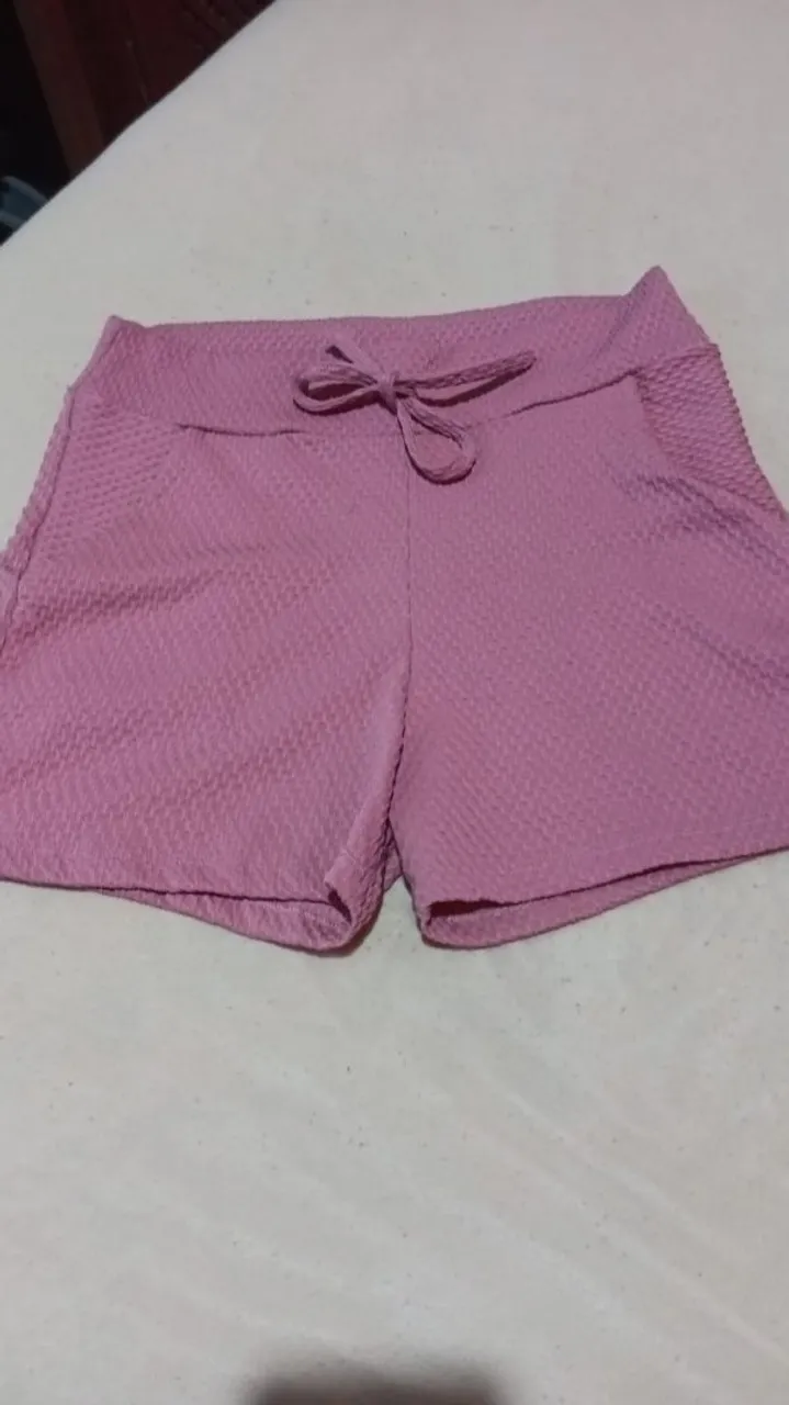 Short de tecido leve e confortável
