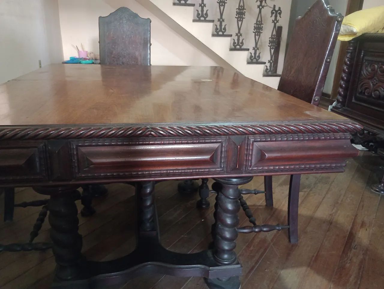 Mesa de Jantar Clássica em Madeira - Foto 2