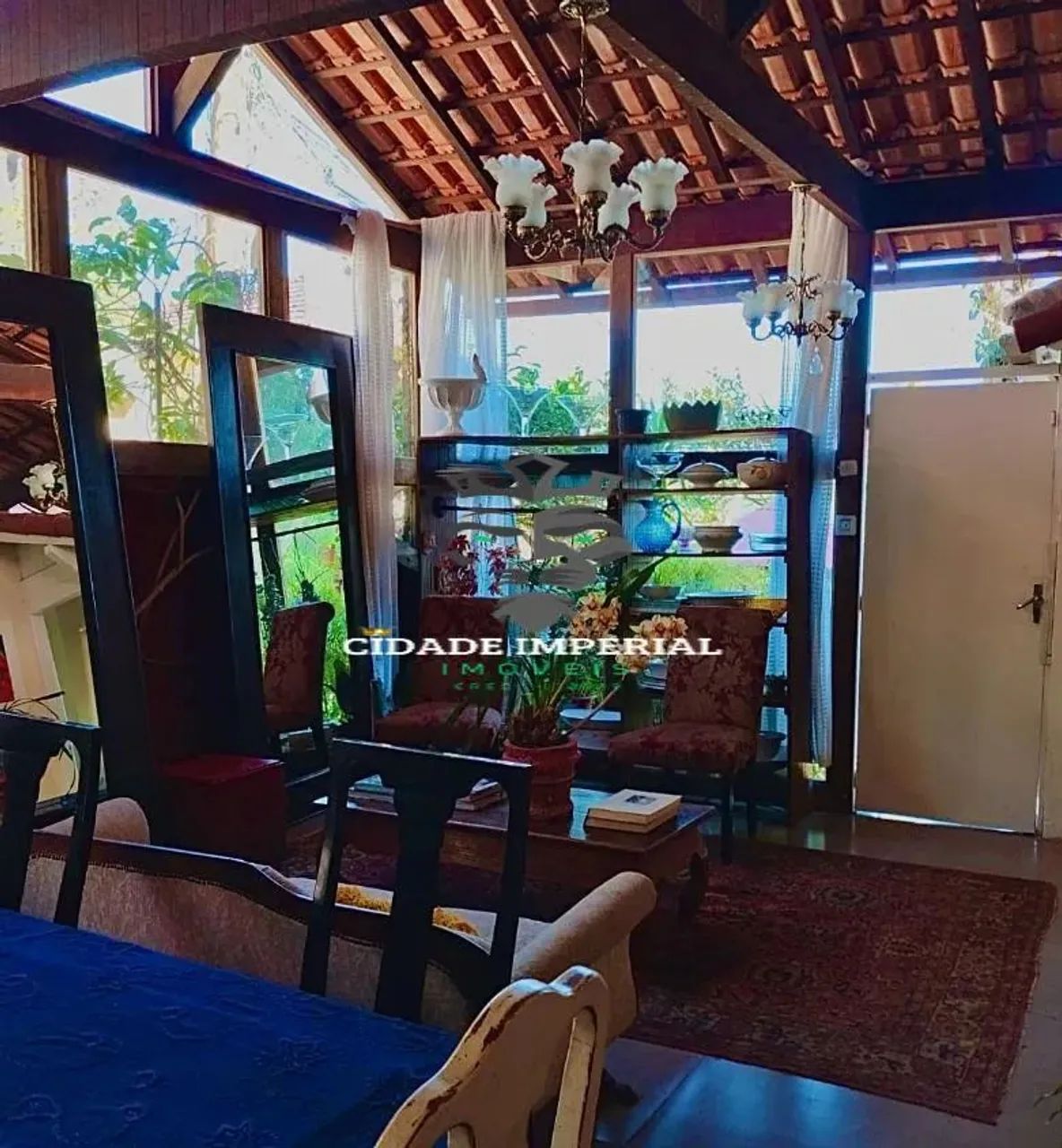 CENTRO VENDO ÓTIMA CASA COM 9 SUÍTES AMPLO JARDIM POR R$ 800.000,00 - Foto 3