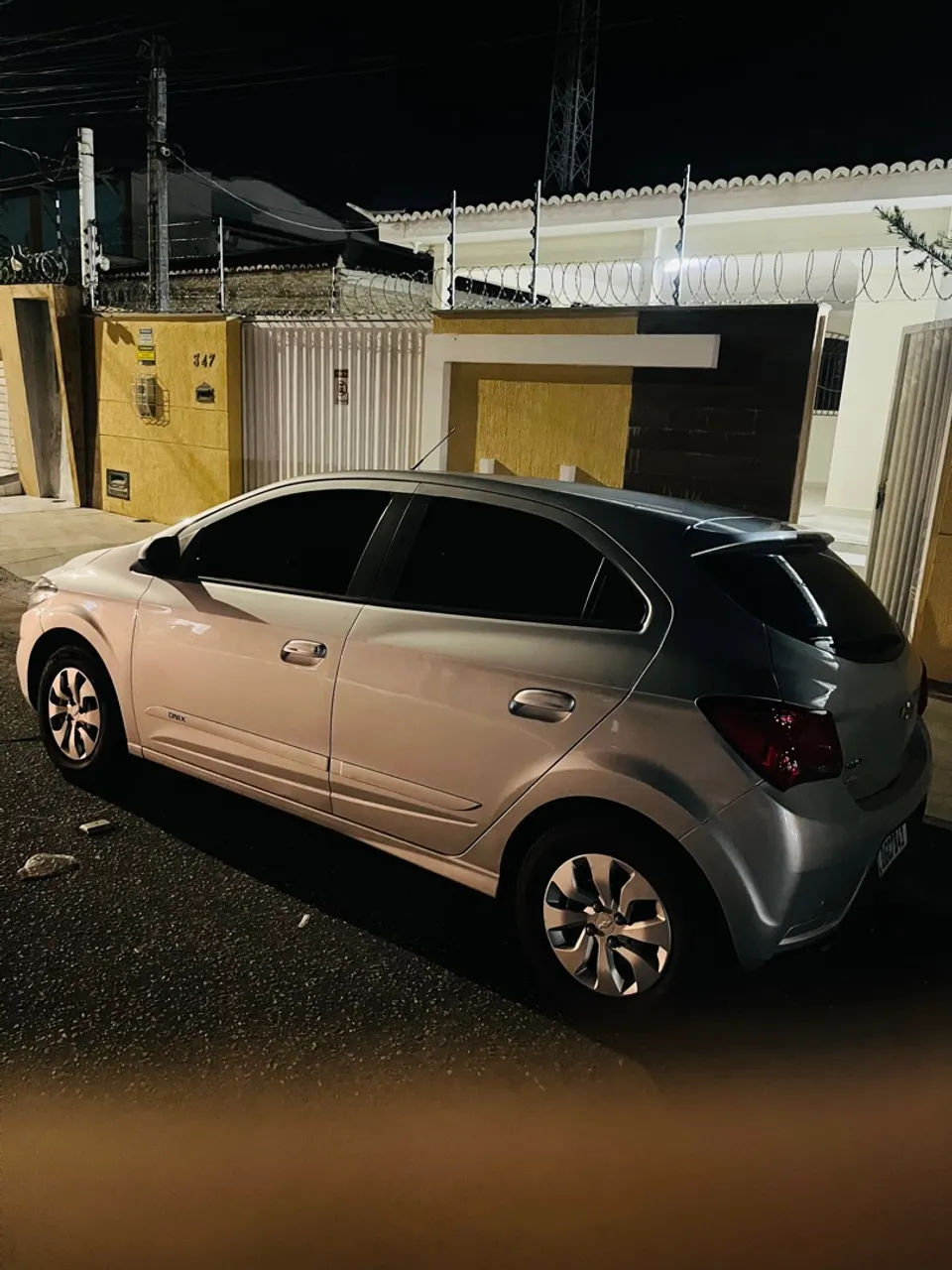 VENDO VEÍCULO ONIX LX 2019/2019, ÚNICO DONO ESTADO DE NOVO.