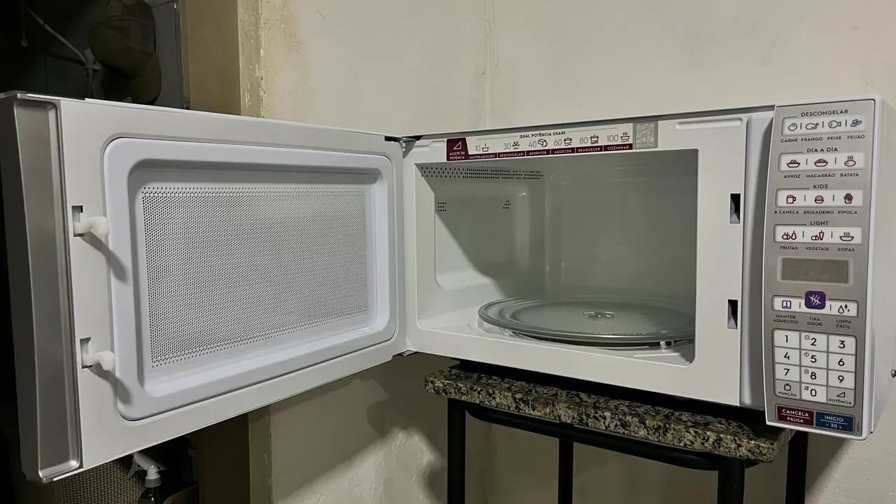 Microondas 34L Electrolux - Seminovo - Foto 2