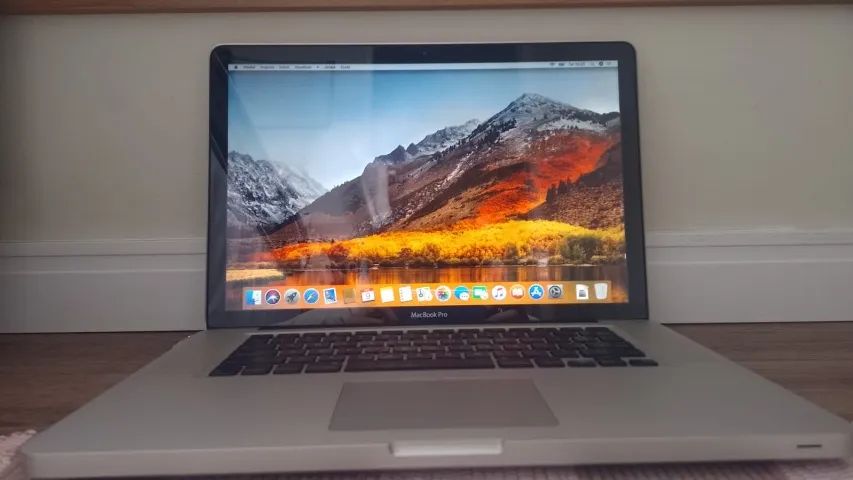 MacBook Pro 15 A1286 Processador Intel i7 2GHz 8GB Memória Placa