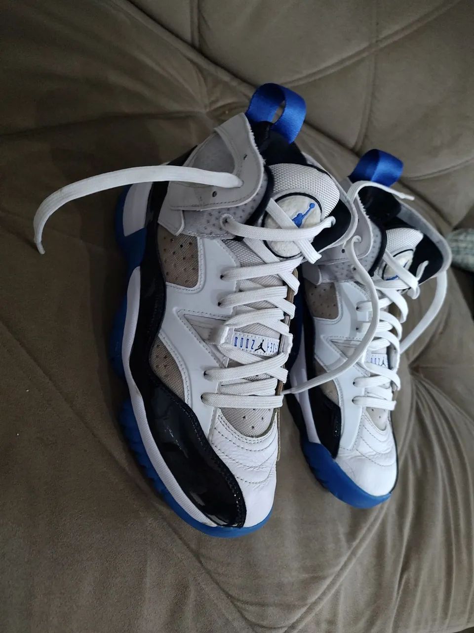 Tênis basquete Jordan Jumpman Two Trey - Foto 2