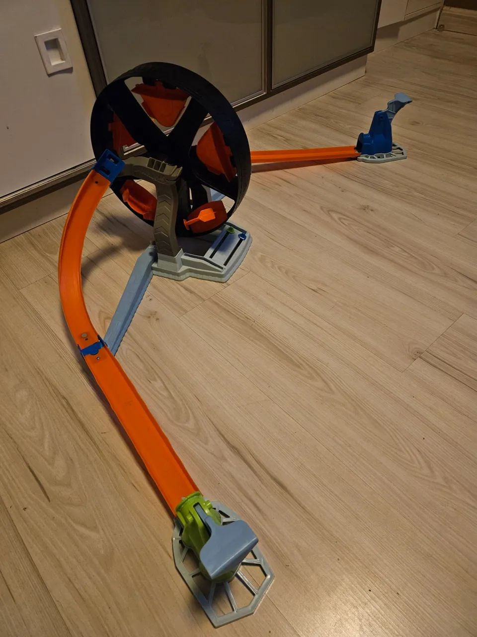 Pista hot wheels spinwhell chalenge