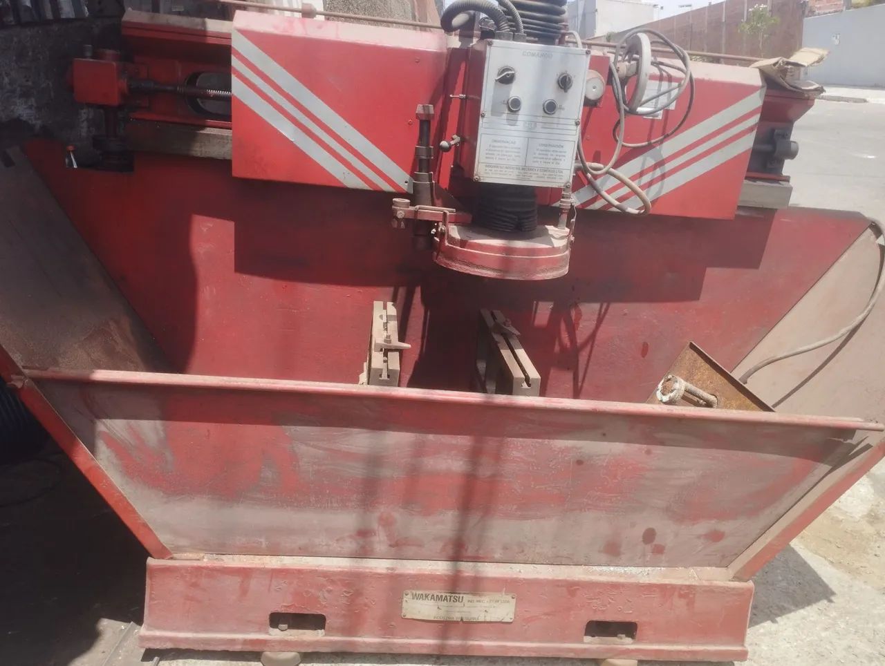 Vendo uma retifica para cabeçote de motor  - Foto 4