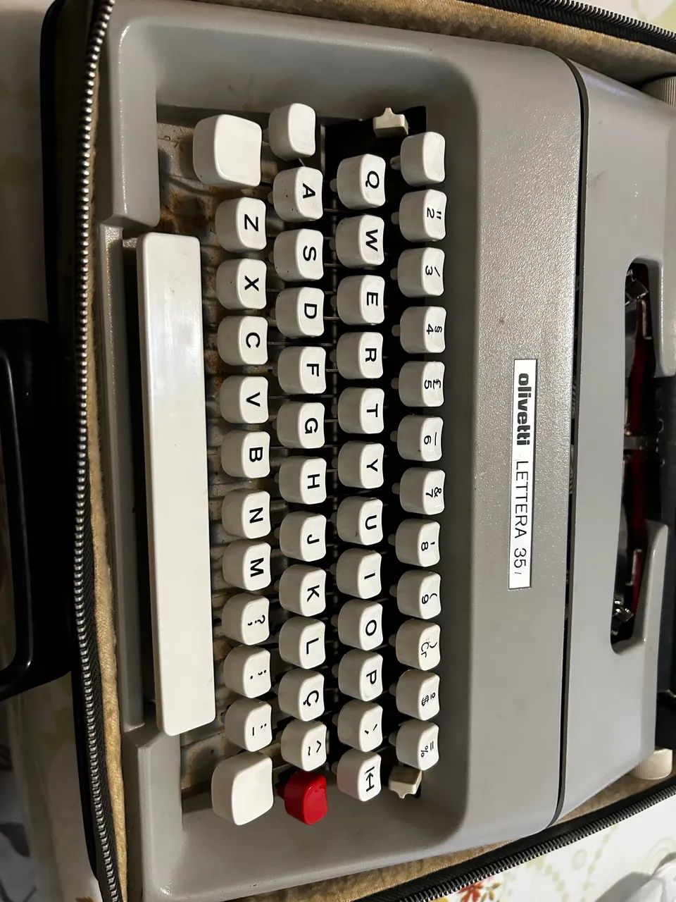 Máquina de escrever - tilografia - Foto 4