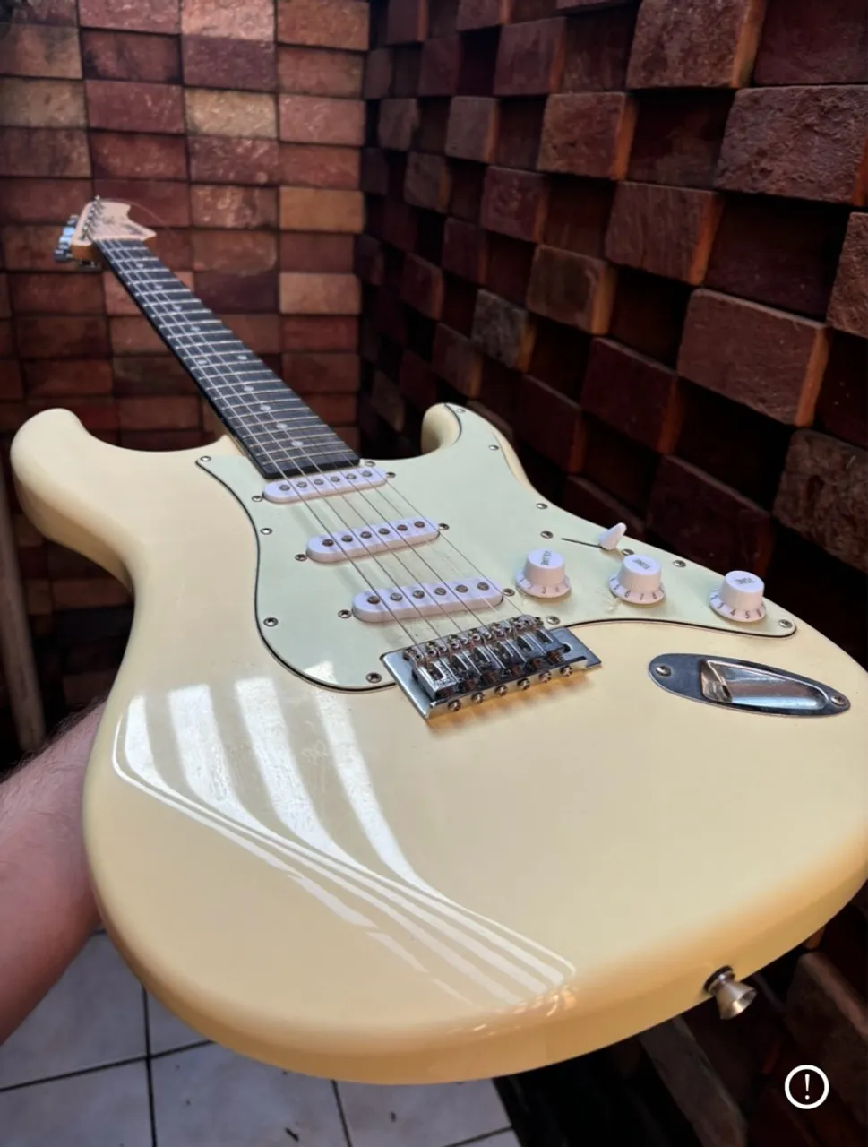 GUITARRA E AMPLIFICADOR