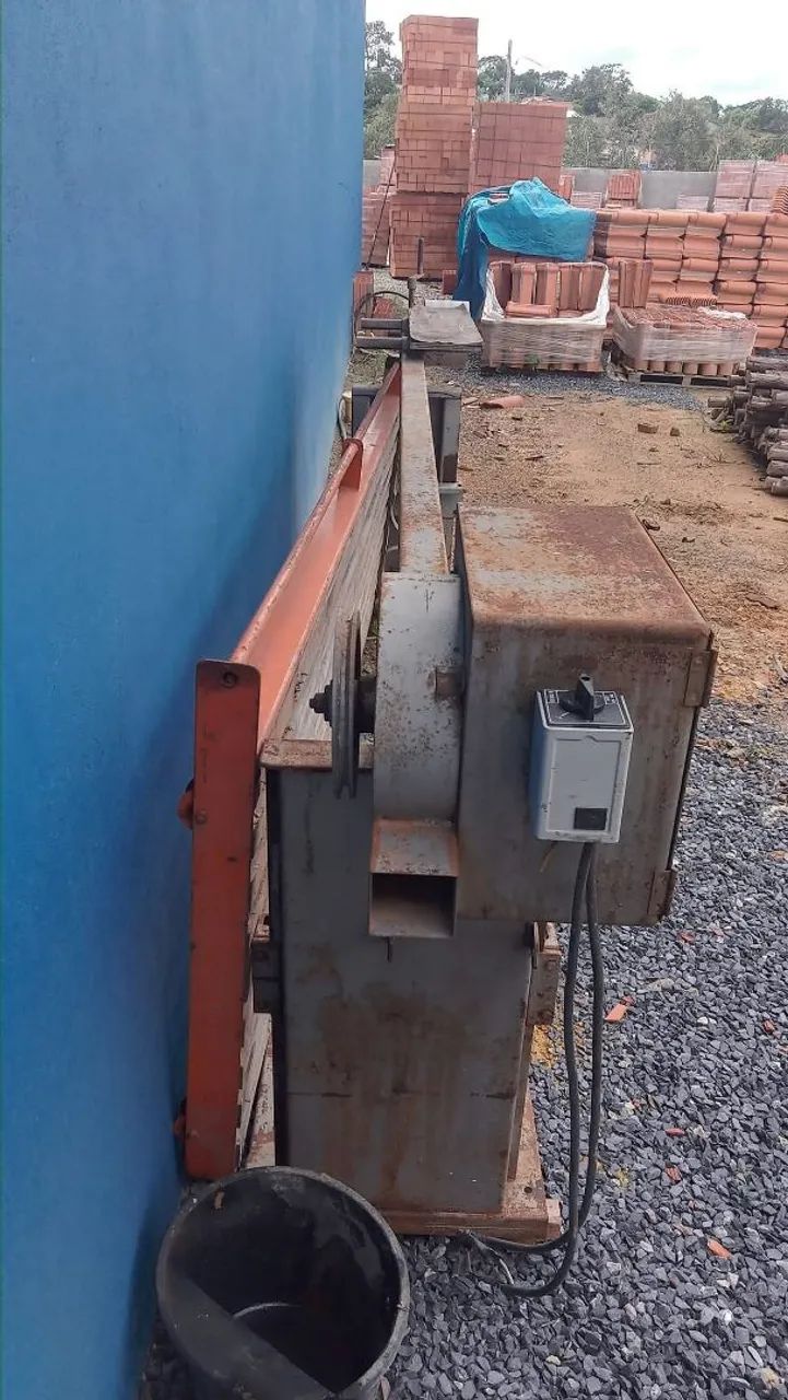 Lixadeira de cinta Baldan LFC-1 favor ler o anúncio  - Foto 2