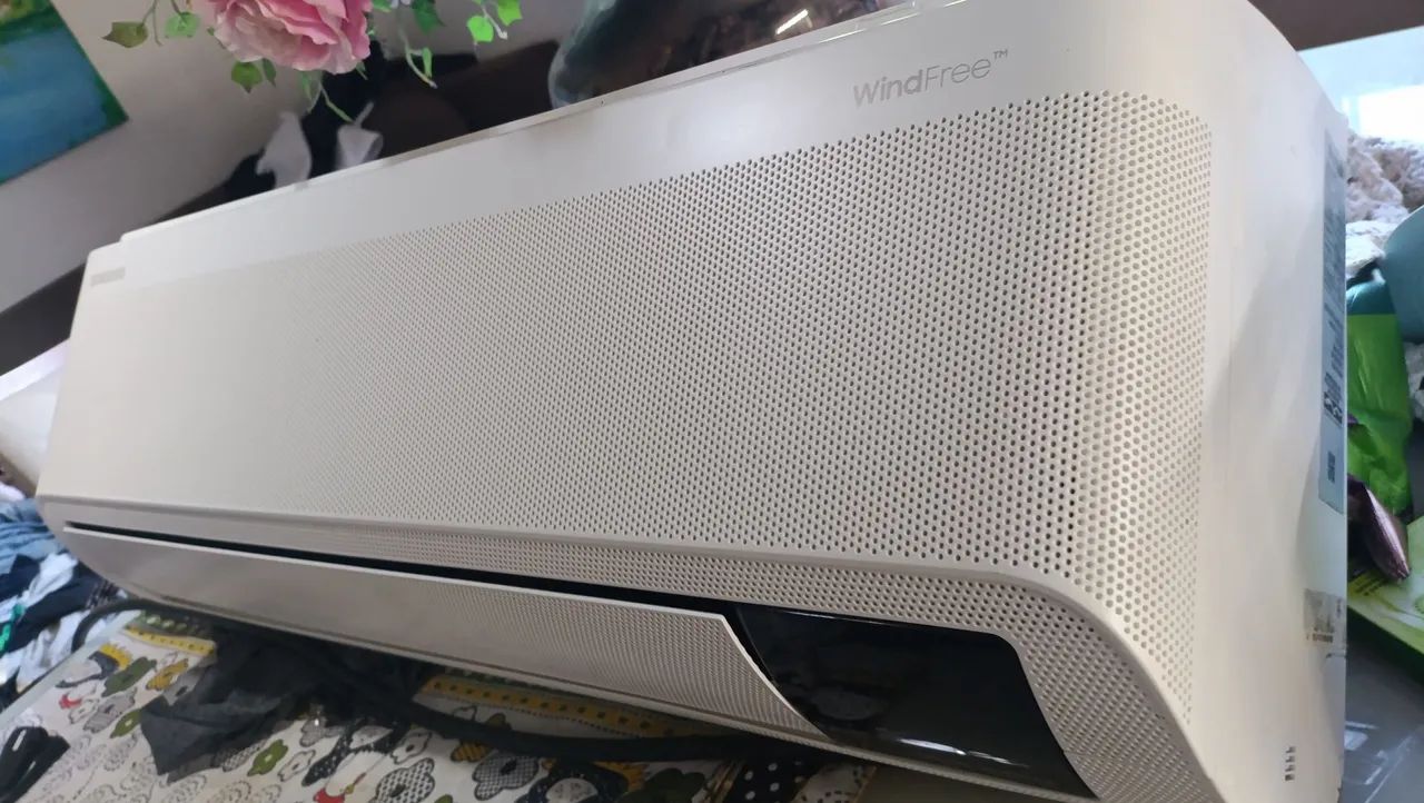 Ar Condicionado Split WindFree Samsung 12 mil btus novo praticamente 2400 instalado 