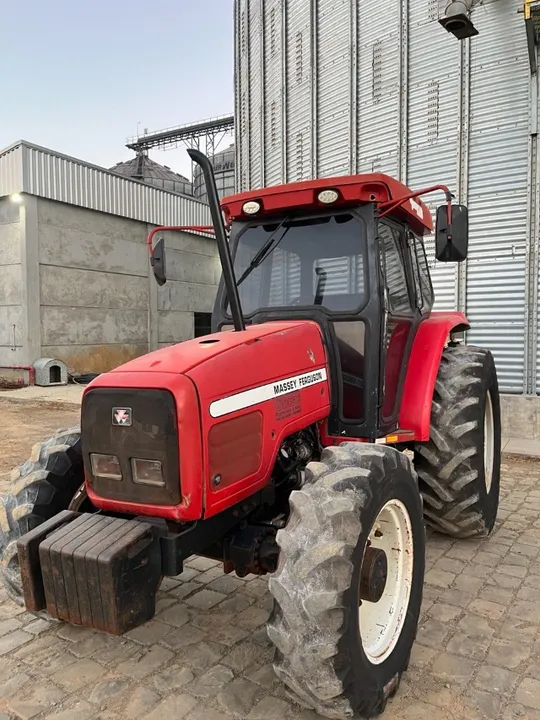 Trator Massey Ferguson 5285