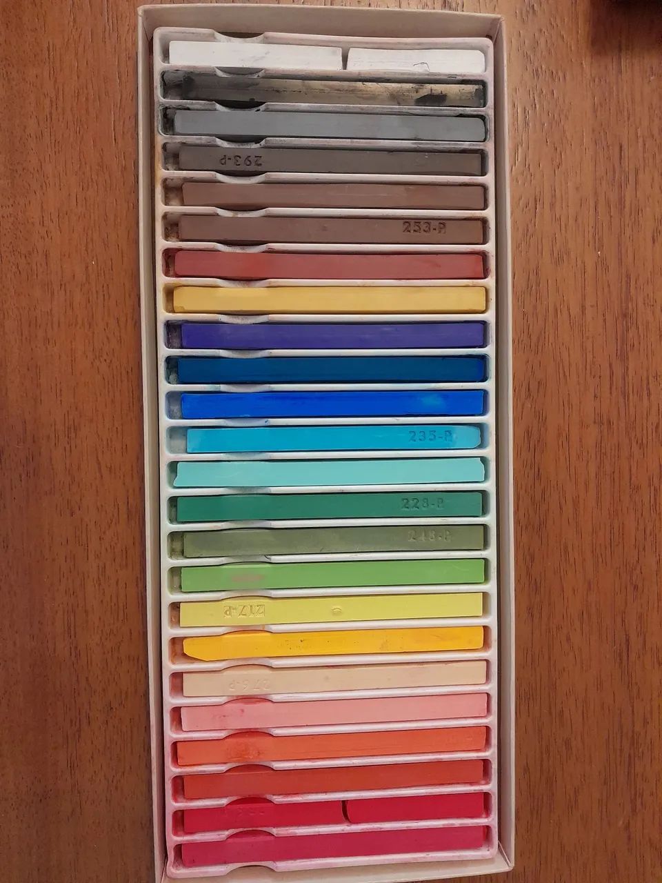 Caixa de lápis de cor pastel