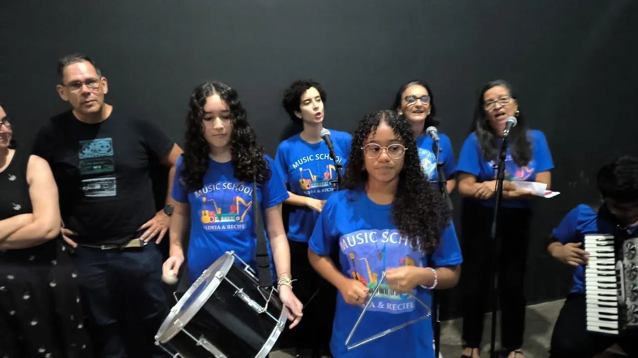 ACCORDION LESSONS FOR CHILDREN AND ADULTS ... THEORY AND PRACTICAL CLASS64298714556035124