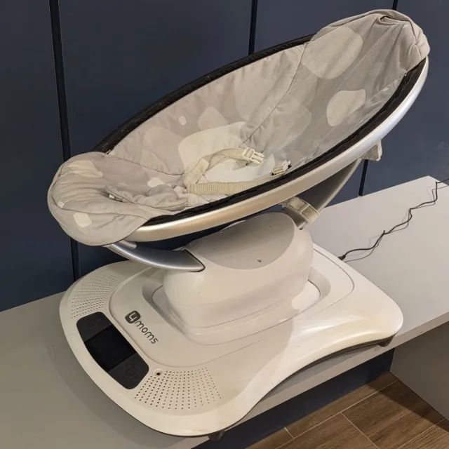 Cadeira de balanço para bebê 4moms MamaRoo elétrica Grey Classic