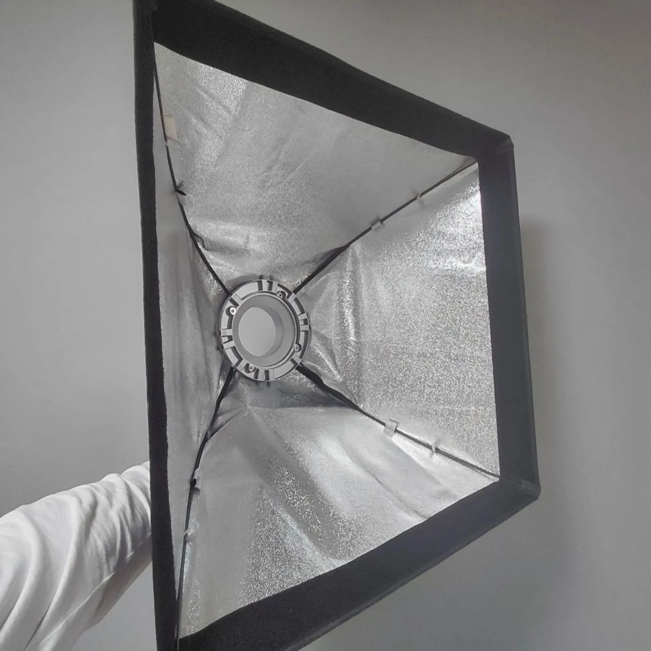 Softbox Godox 80 x 80 Bowens  - Foto 2