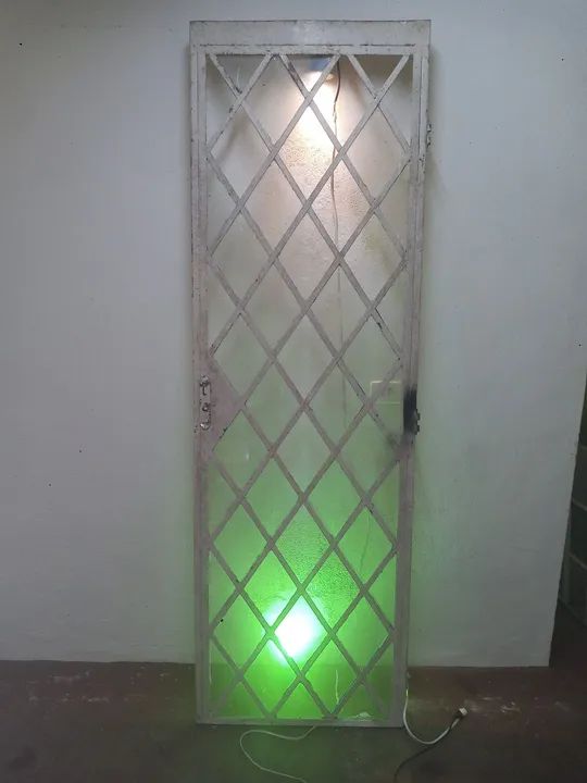 Porta de ferro com vidros - Foto 3