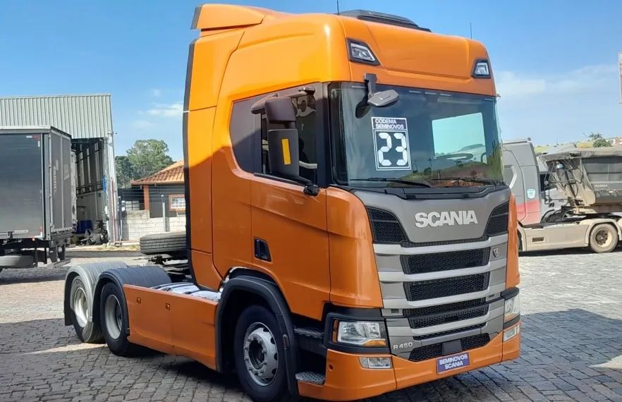 SCANIA R450 A6X2 2022/2023 - SAIA LATERAL, DEFLETORES, PNEUS NOVOS IMPORTADOS, ADAS - Foto 2