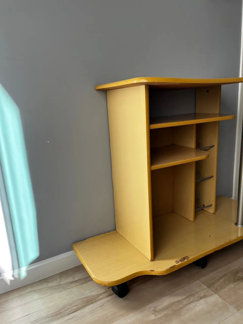 Rack com 6 rodinhas 360° - Foto 3