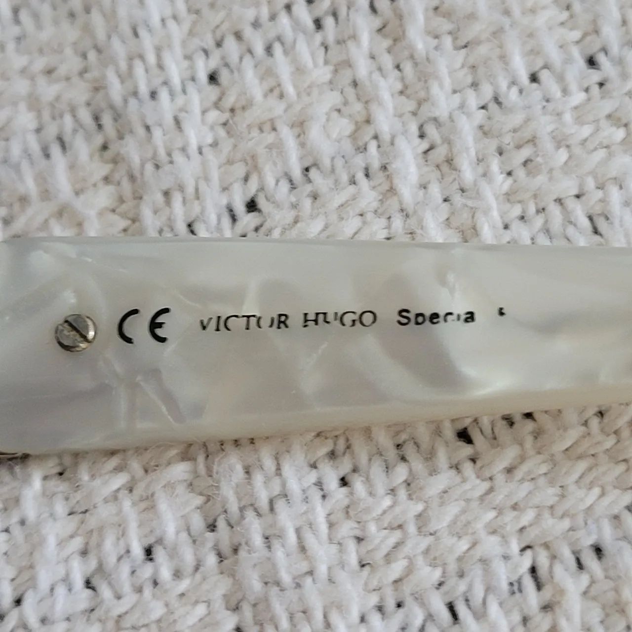 Victor Hugo SH1158S 58 Óculos de Sol - Foto 4