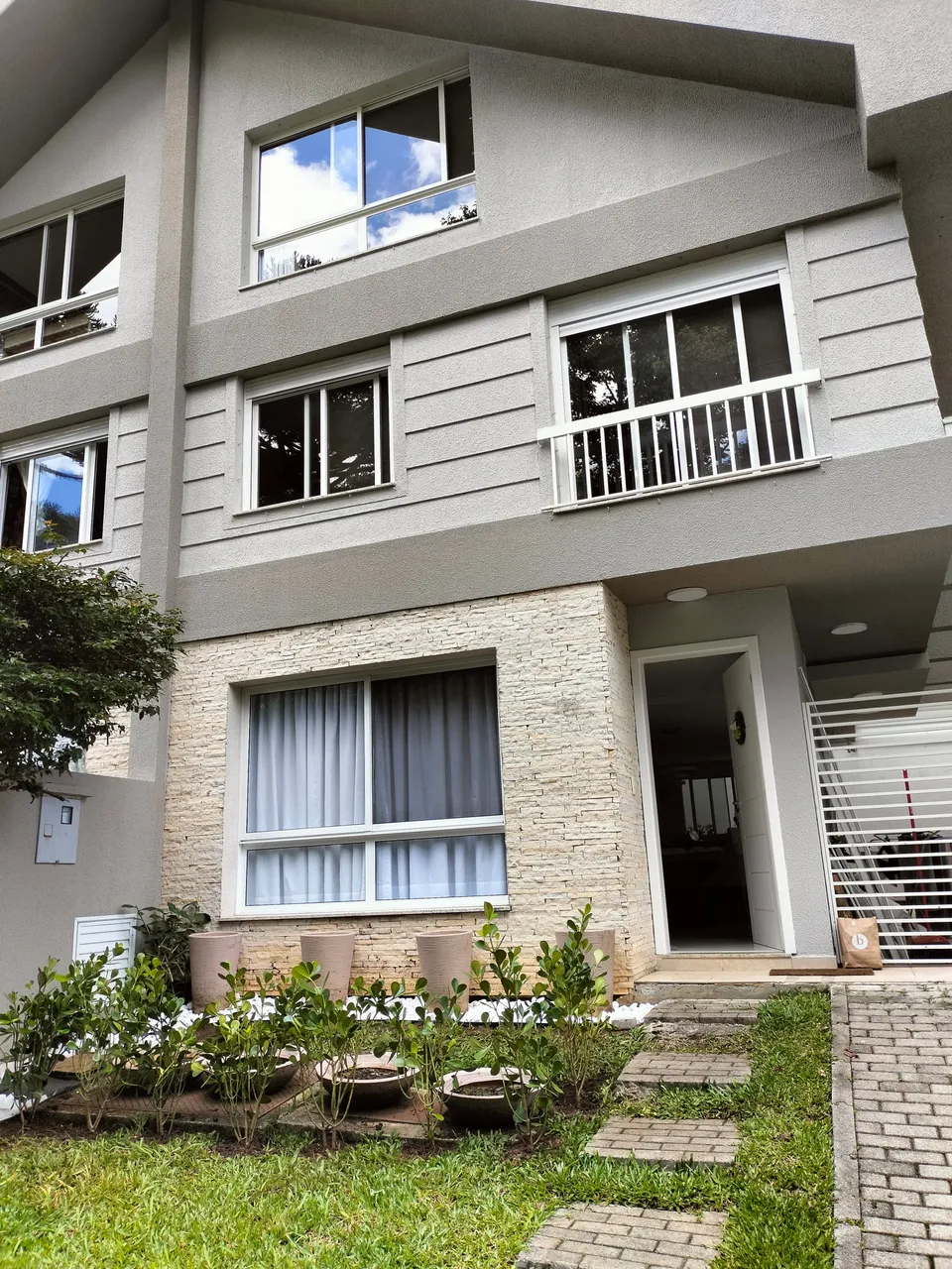 Sobrado para venda com 139 metros quadrados com 3 quartos em Atuba - Curitiba - PR