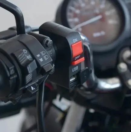 Carregador de Celular Usb com Botao de Liga Desliga p/ Moto Motocicleta Universal z1023  - Foto 5