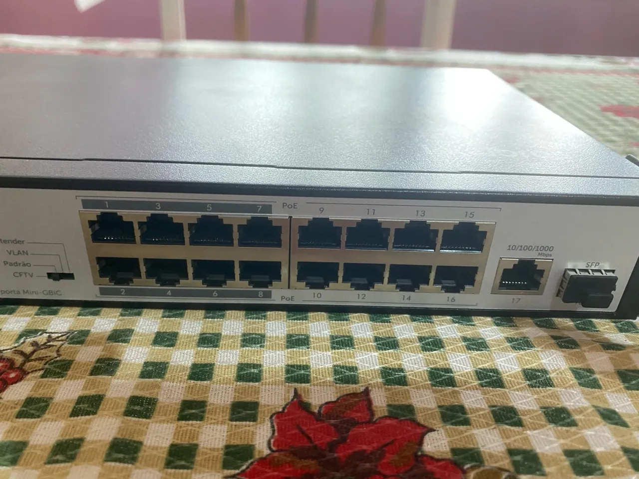 Switch de Rede Intelbras 16 Portas SF 1811 PoE