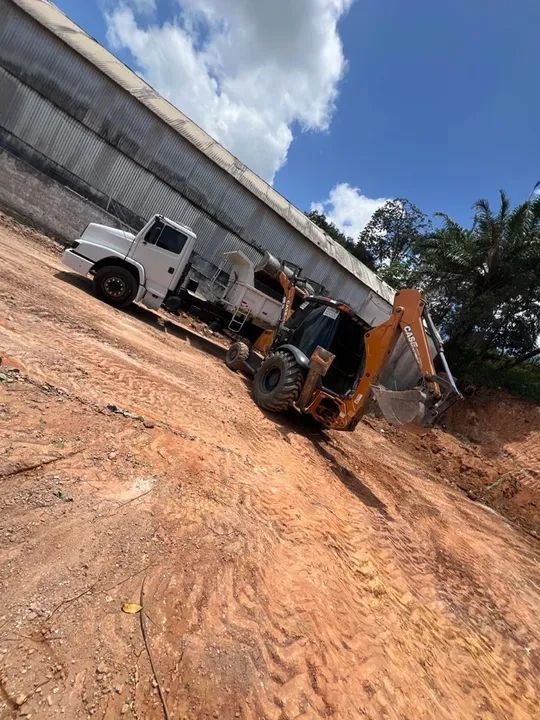 LIMPEZAS DE TERRENOS, DEMOLIÇÕES DE CASAS E GALPÕES  - Foto 3