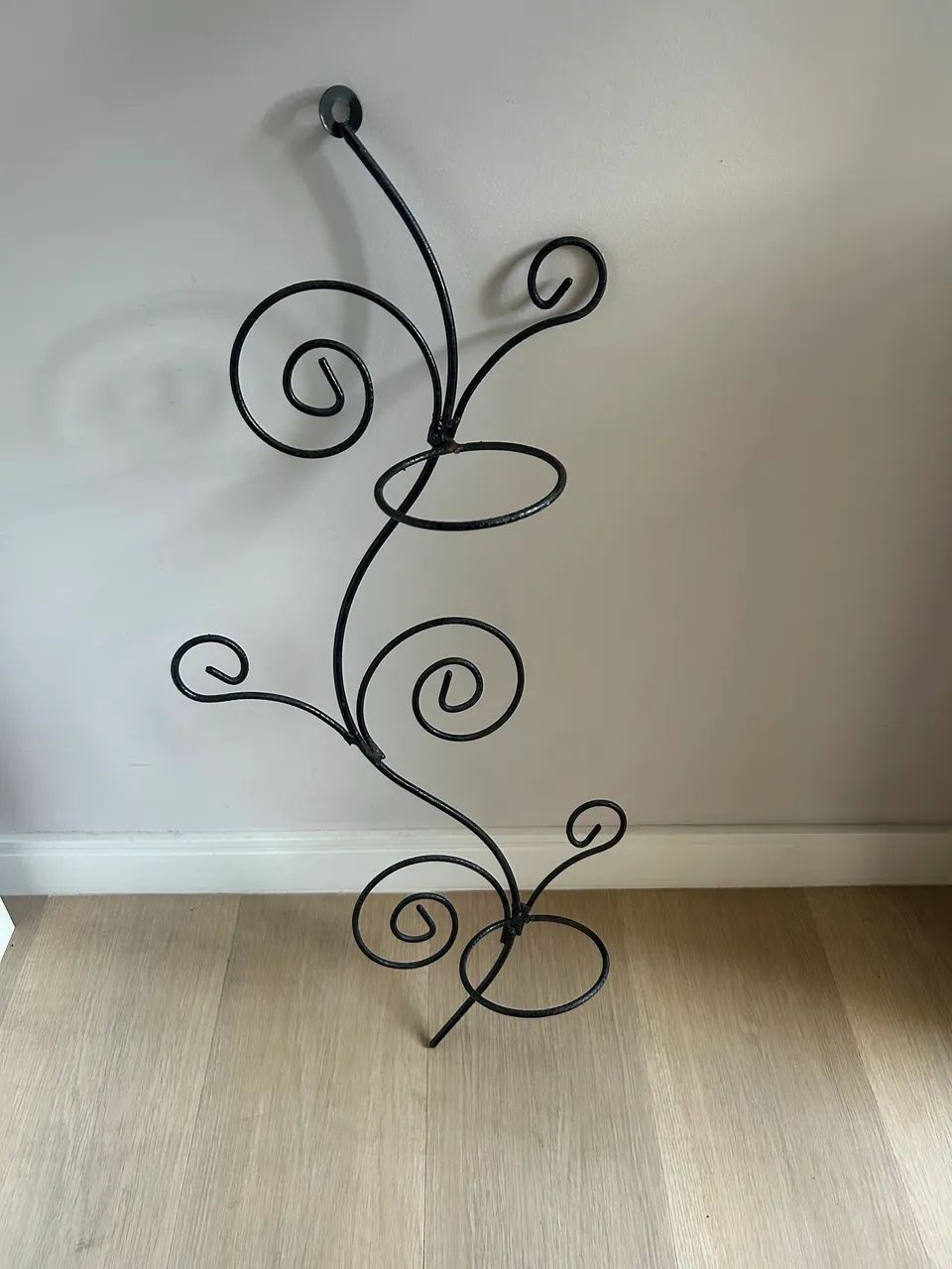 Plant Holder (Wall)64305624332674120